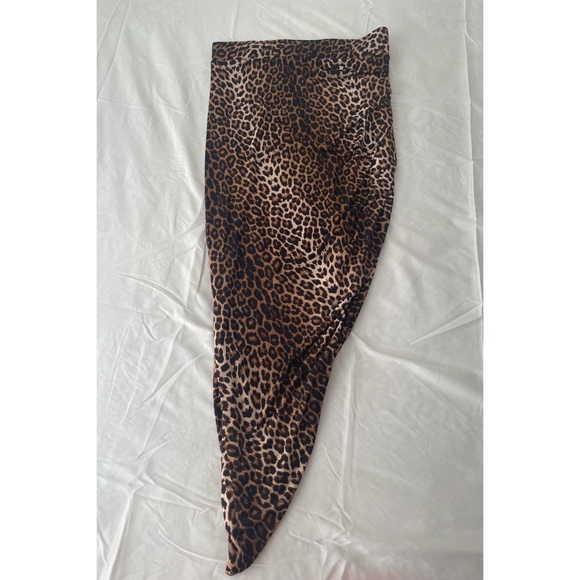 Lilly’s Kloset- Born wild ruched midi skirt - Picture 2 of 7